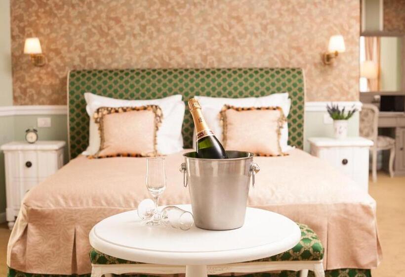 هتل Villa Boutique Lafayette