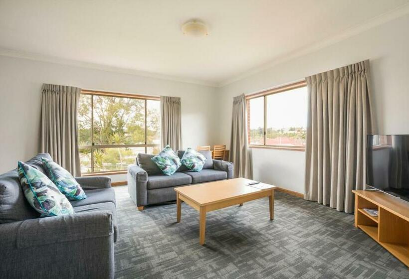 Nightcap At Federal Hotel Toowoomba