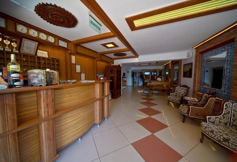 Otel Azmakhan