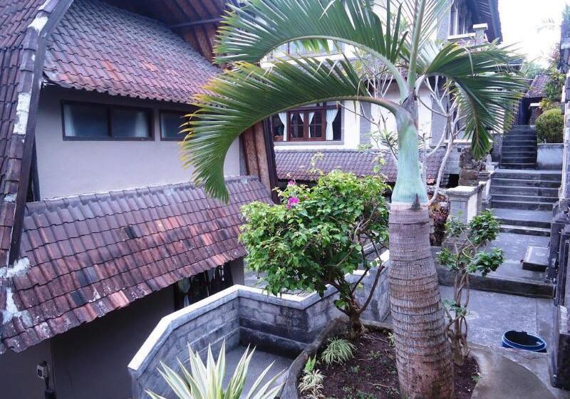 Pande Permai Bungalows