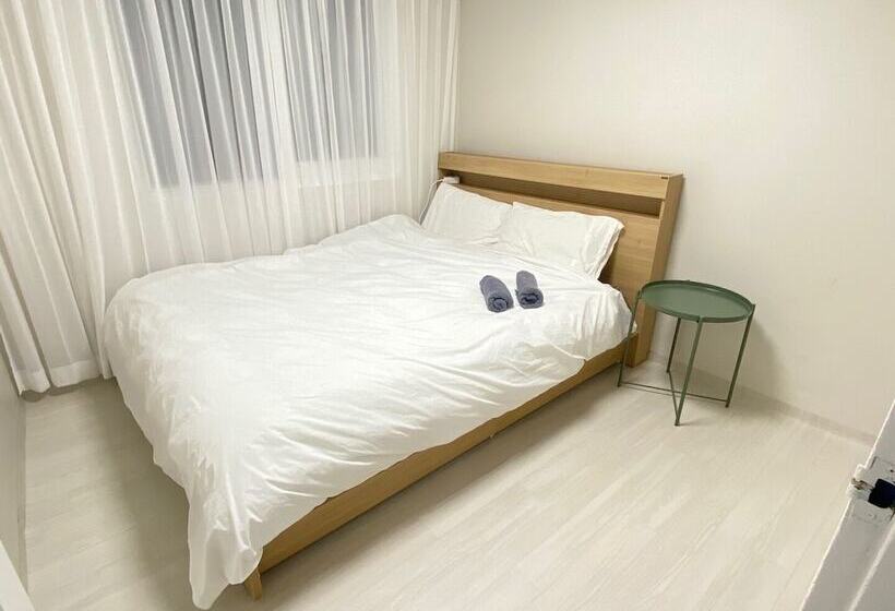 بنسيون High Street Guest House Hongdae   Hostel