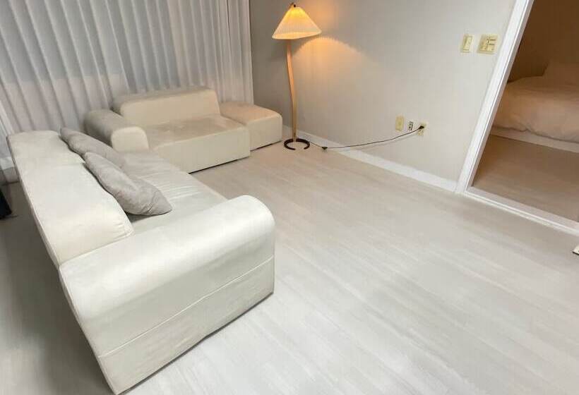 بنسيون High Street Guest House Hongdae   Hostel