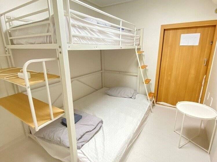 بنسيون High Street Guest House Hongdae   Hostel