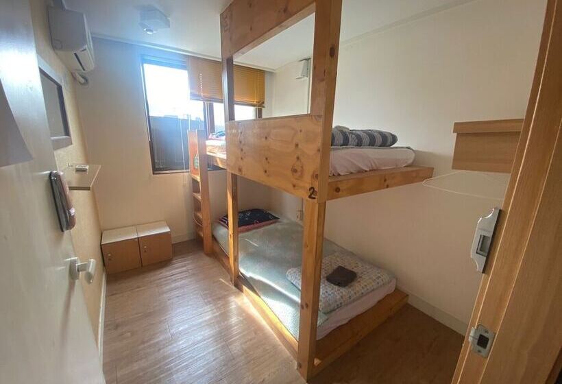 بنسيون High Street Guest House Hongdae   Hostel