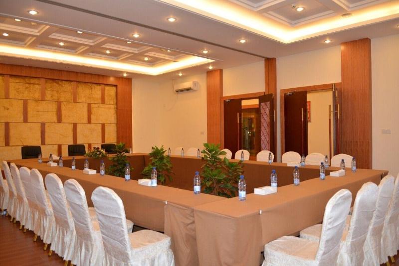 דירת נופש Golden Peacock Resort