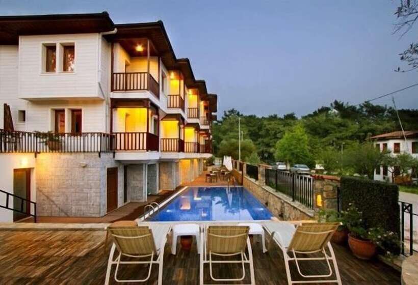 Summer Otel