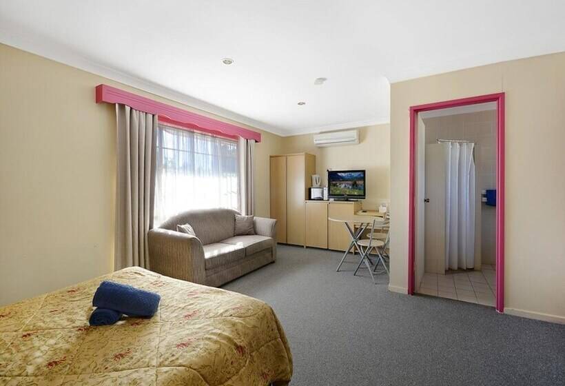 The Major Mitchell Motel