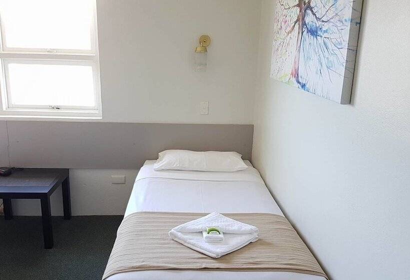 The Menai Hotel Motel