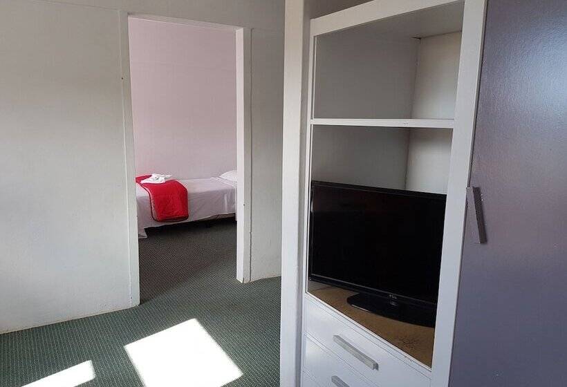 The Menai Hotel Motel