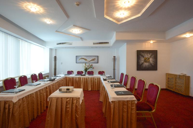 The Penthouse Suites