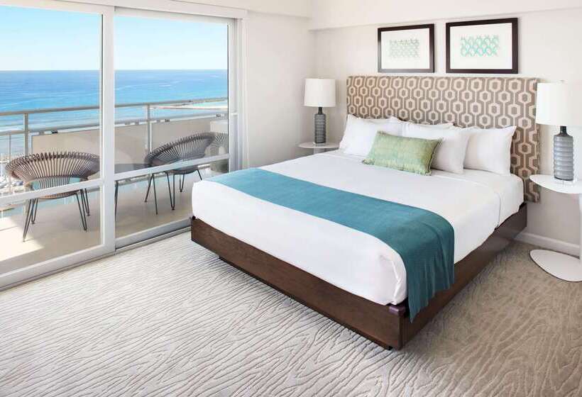 Waikiki Marina Resort At The Ilikai