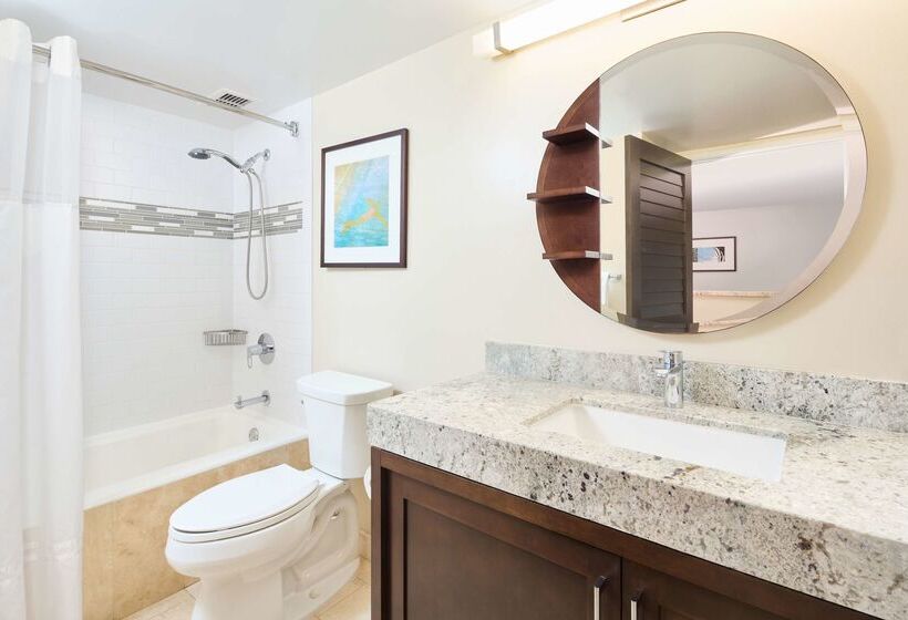 Waikiki Marina Resort At The Ilikai