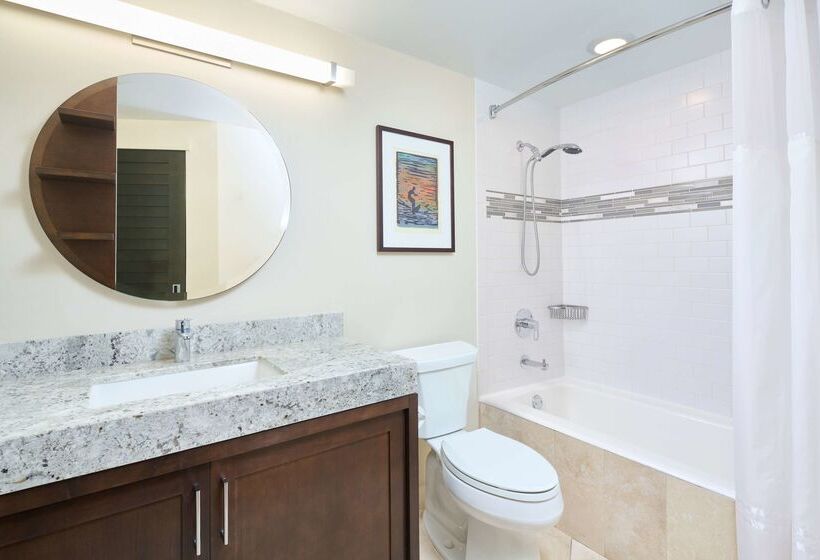 Waikiki Marina Resort At The Ilikai