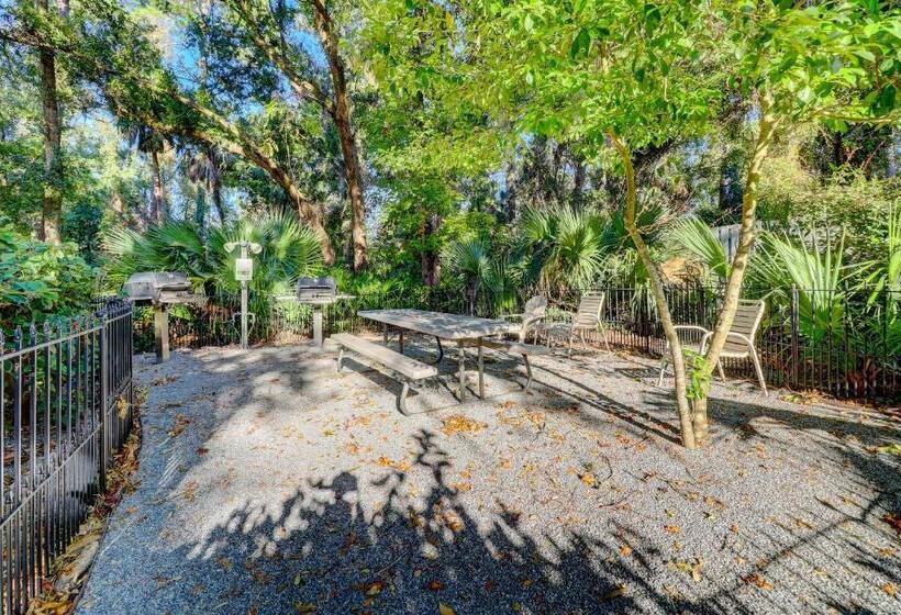 ホテル Colonnade Club 180