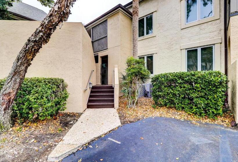 ホテル Colonnade Club 180