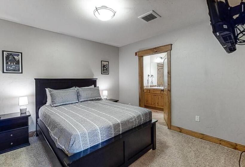 בית מלון כפרי Mountain Retreat On 1st