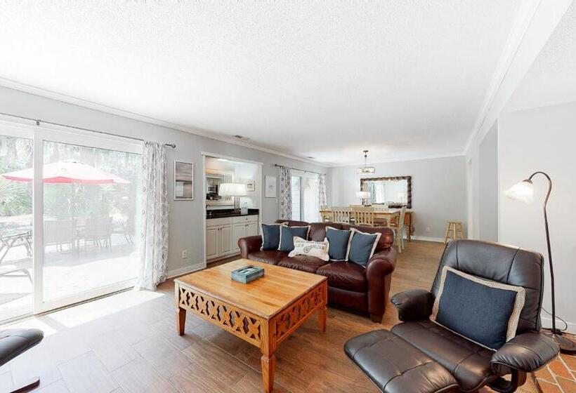 Отель Shipmaster 1805