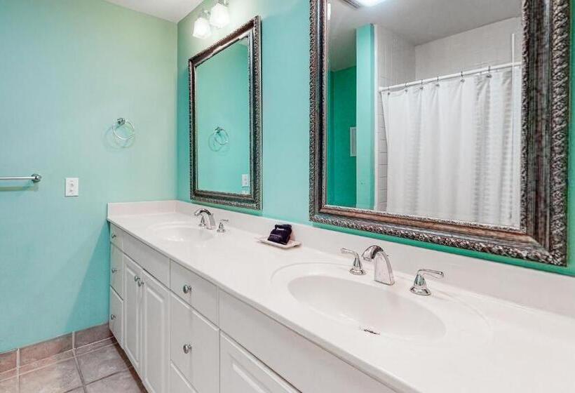 Отель Shipmaster 1805