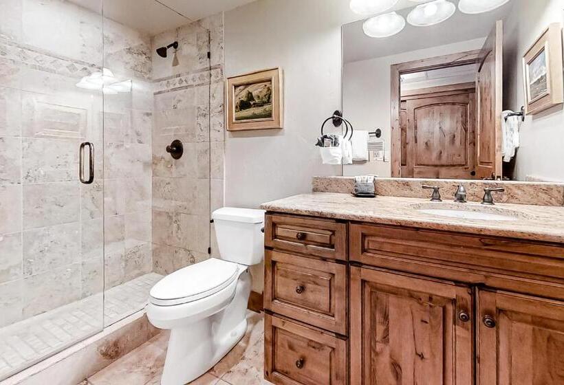 ホテル Steamboat Resort Villas 608