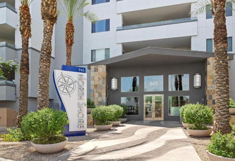 هتل The Airplane Hangar