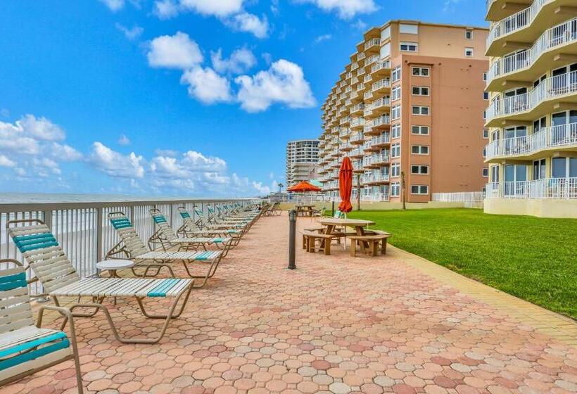 فندق Top Floor At The Shores