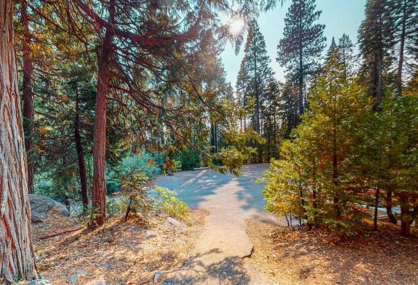 ホテル Wine & Woods Retreat