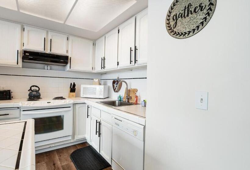 هتل Blue Sky Tranquility 314