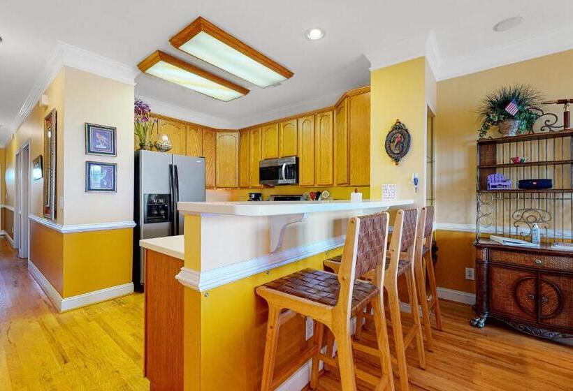 בית מלון כפרי Folly Me To The Beach!