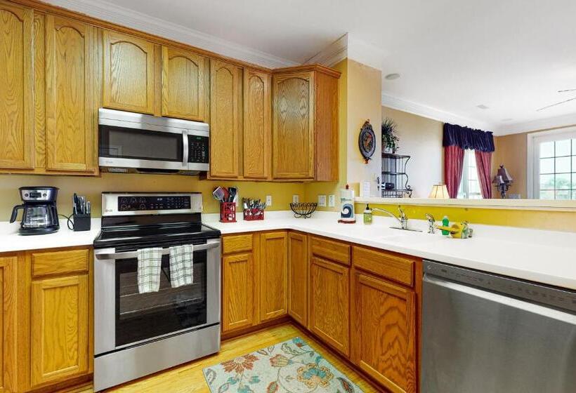 בית מלון כפרי Folly Me To The Beach!