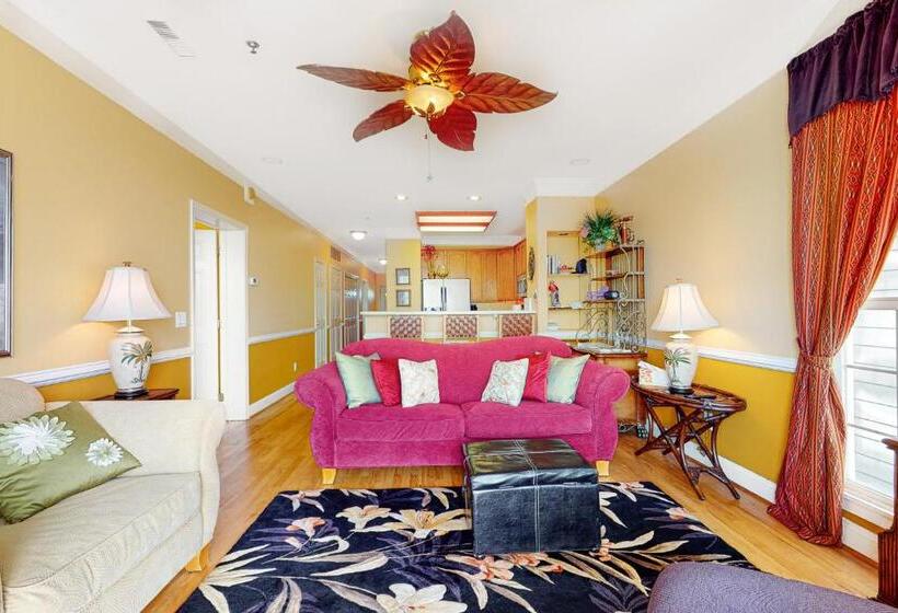 בית מלון כפרי Folly Me To The Beach!