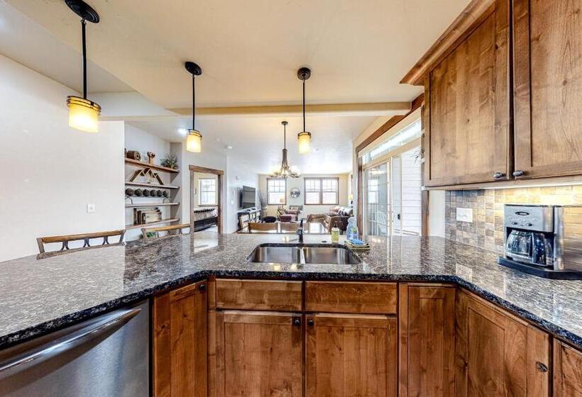 호텔 Fraser Mountain Memories