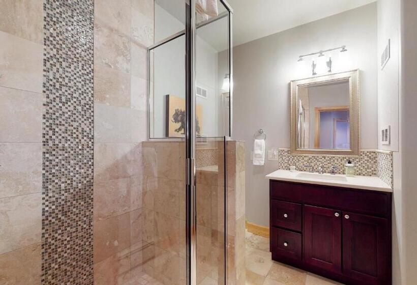 Отель Luxury In Arrowhead