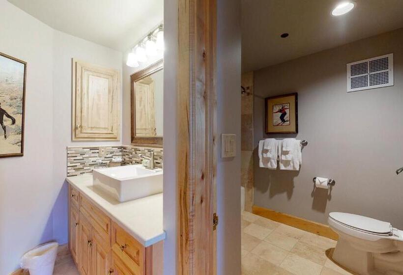 Отель Luxury In Arrowhead