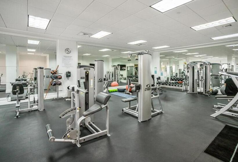 ホテル Naples Square Paradise