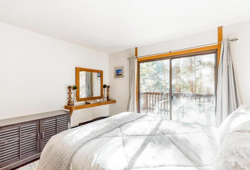 Отель The Sleepy Hollow