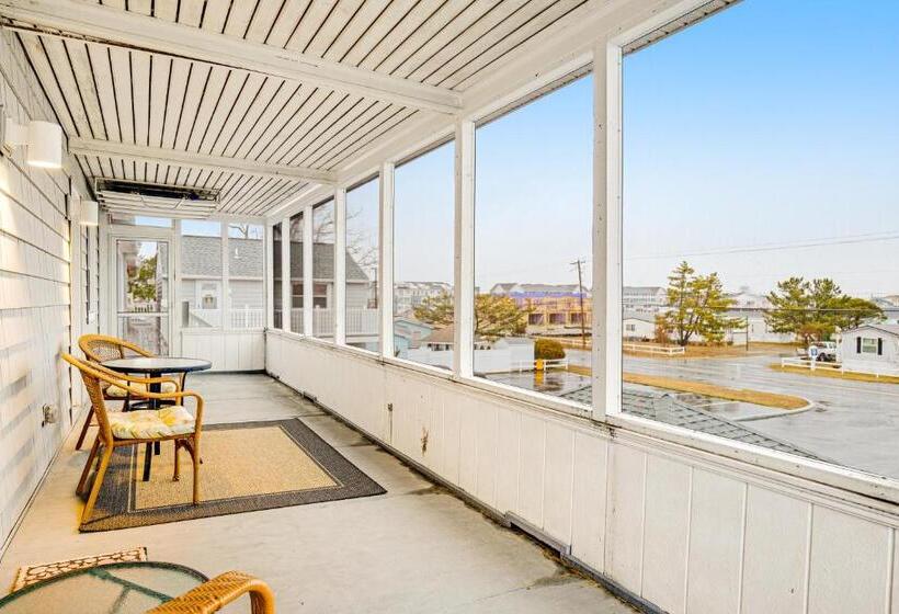 فندق 37534 Lighthouse Rd #202