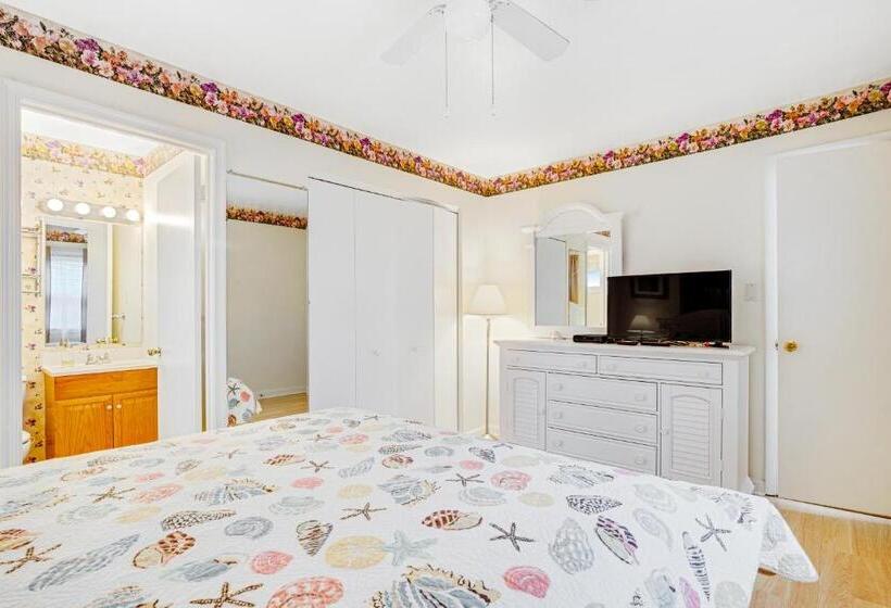 فندق 37534 Lighthouse Rd #202