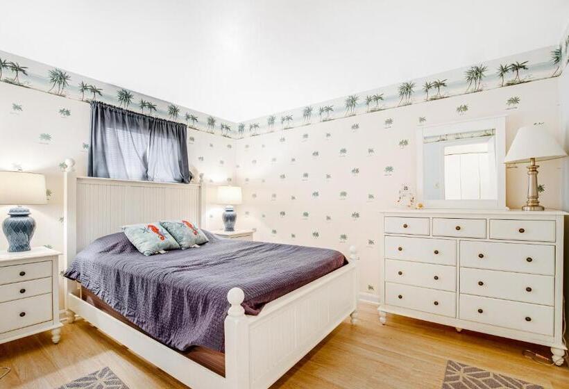 فندق 37534 Lighthouse Rd #202