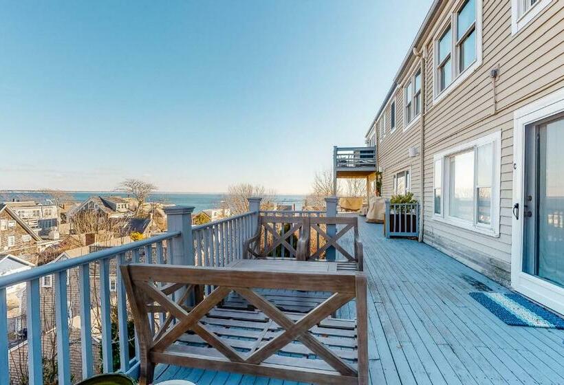 ホテル A Room With A View