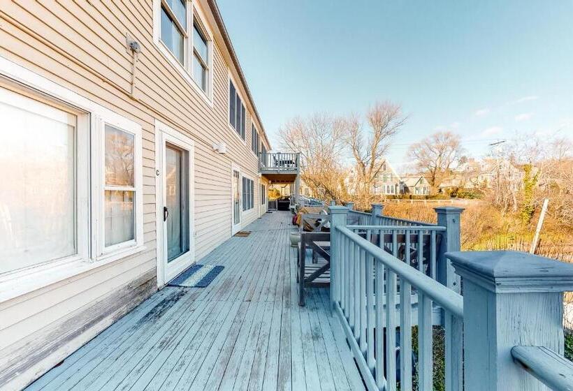 ホテル A Room With A View