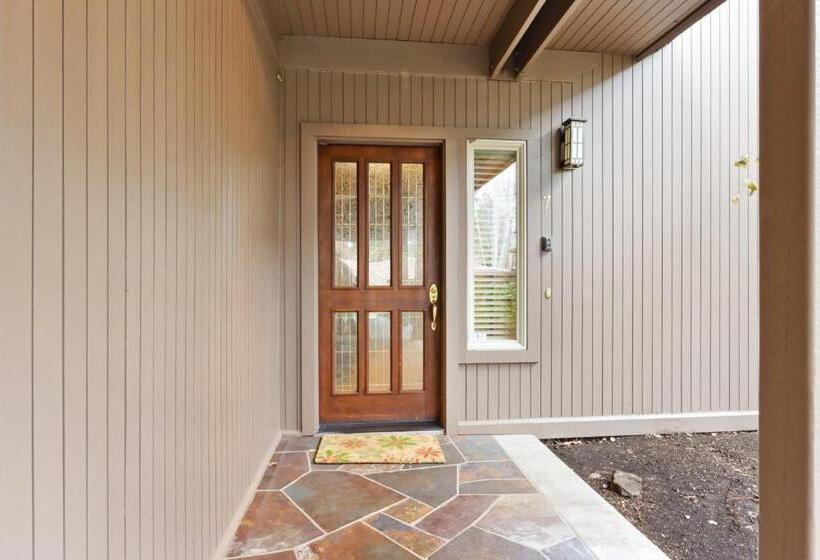 فندق Broken Top Condo