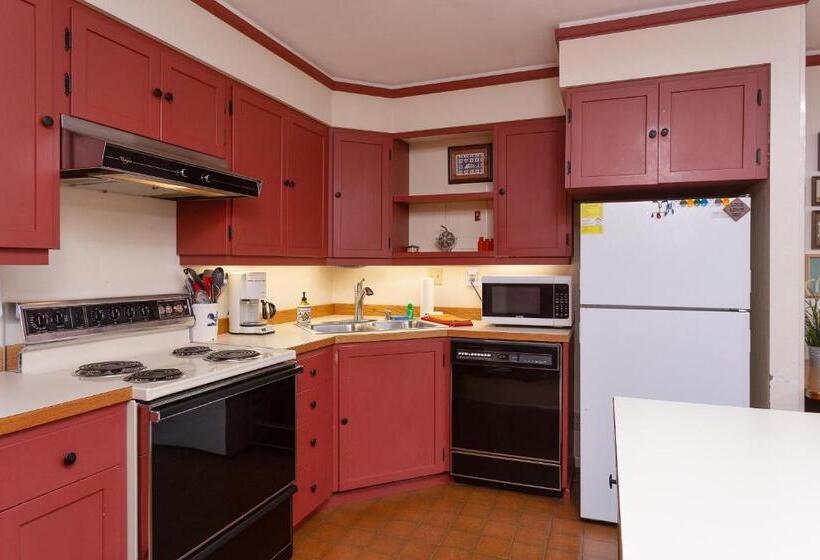 فندق East Condo #208