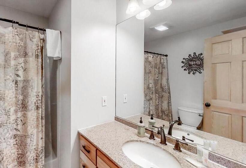 فندق Linderhof Mountainside 12