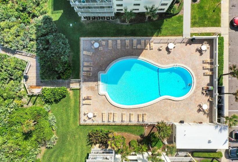 فندق Shorehom By The Sea   12