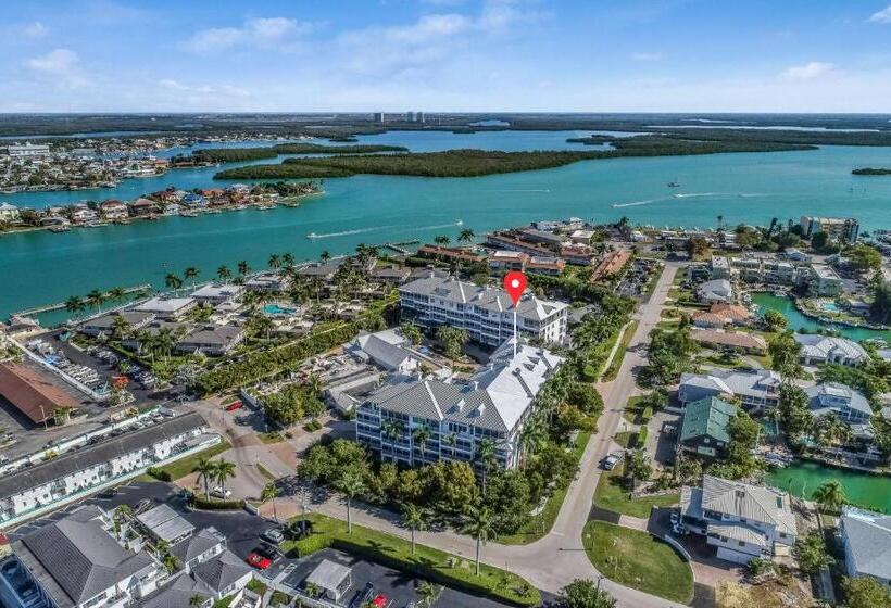 فندق Sunshine On My Shoulders