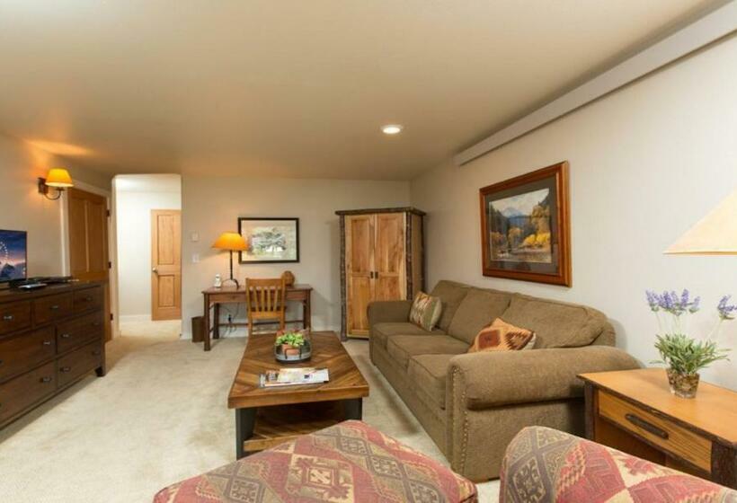 فندق 2502 Pitchfork