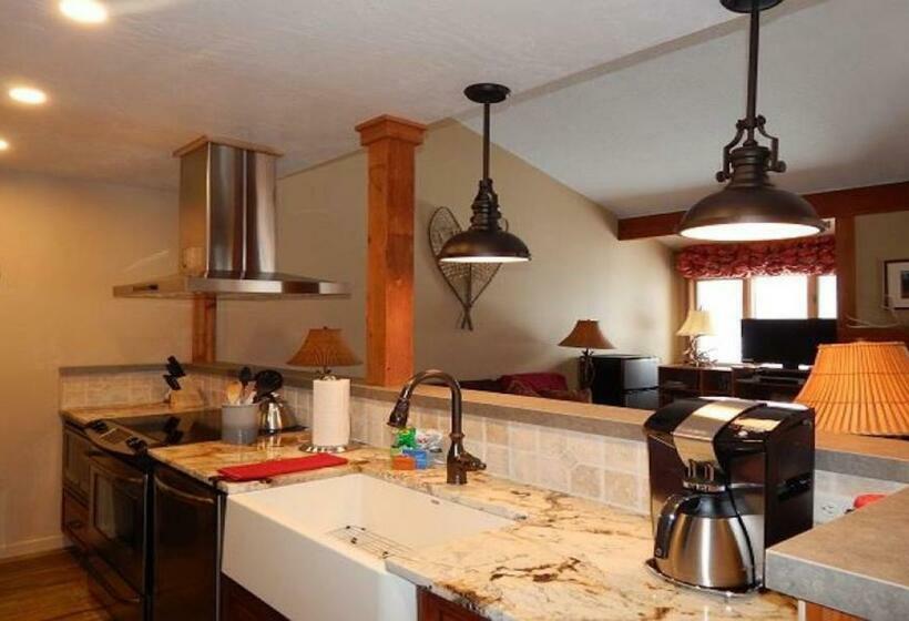 فندق 5123 Foxtail