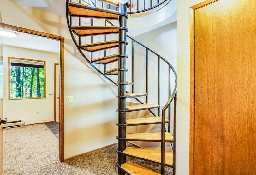 فندق 86 Pole Bridge Condominium