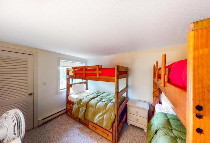 فندق Bromley Village   Clovers 767a