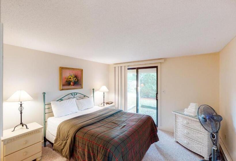 فندق Bromley Village   Clovers 767a